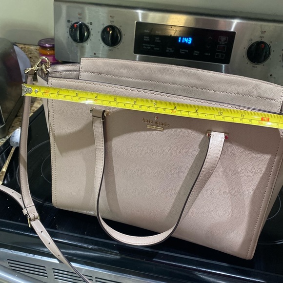 Kate Spade large tan tote. Used but great condition. - Picture 4 of 6